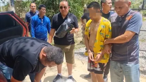 ตร.พรางตัว จับหนุ่มรับส่งยาบ้า 4 แสนเม็ด ทางบริษัทขนส่งเอกชน (คลิป)