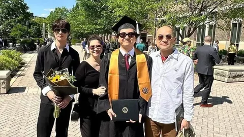 ร่วมยินดี นางเอกรุ่นใหญ่ ปลื้มใจ ลูกชายคนโตเรียนจบ ม.ดัง จากอเมริกาแล้ว