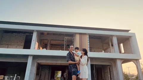 คู่รักดาราหอบลูกๆ โบกมือลากรุงเทพฯ พาครอบครัวกลับไปอยู่ต่างจังหวัด 