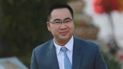 นายกฯ เซ็นตั้ง "พลภูมิ" นั่ง ผู้ช่วย รมว.ท่องเที่ยวและกีฬา มีผล 14 พ.ค.