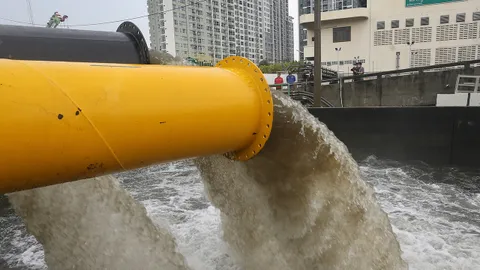 ให้บางกะปิ-วังทองหลางขยายท่อ ระบายน้ำฝนแก้น้ำท่วมมหาดไทย