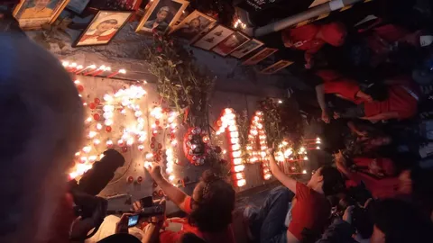 “แม่น้องเกด” ร่วมรำลึกสลายชุมนุมปี 53 ถาม “ทักษิณ” เคยนึกถึง 99 ศพบ้างไหม