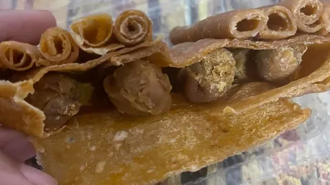 สาวโอดทำกันได้ลงคอ หวังซื้อมะม่วงกวนมากินให้อร่อย เปิดมาเจอยัดไส้