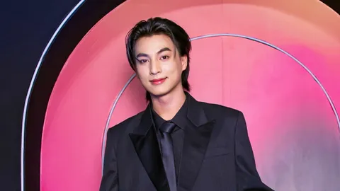 "กลัฟ" เผยโทรขออนุญาต "ไบร์ท" สวมบทคลั่งรัก "เนเน่" ในเอ็มวี เพื่อนบอกไม่เป็นไร