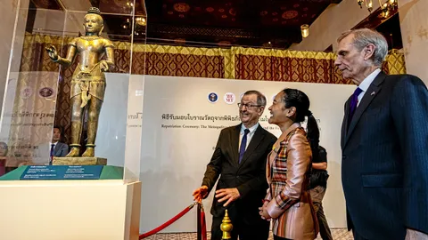 ส่งคืนไทย 