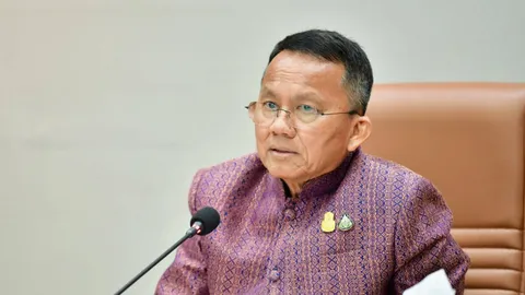 “สมศักดิ์” กำชับ สธ. ช่วยเต็มที่ เสียใจคนเจ็บ-ตาย สิงคโปร์แอร์ไลน์ตกหลุมอากาศ