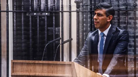 อังกฤษเผยยุบสภา 30 พ.ค.นี้