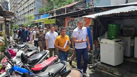 “เศรษฐา” ไปต่อชุมชนบ่อนไก่ แก้ปัญหาที่อยู่อาศัยแออัด เล็งพัฒนาเป็นต้นแบบ