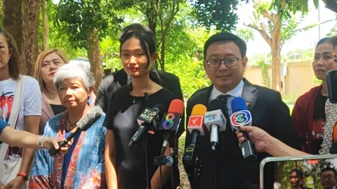 "ลูกเกด-ชลธิชา" ยังไม่หลุด สส.หลังศาลให้ประกันคดี ม.112 วงเงิน 1.5 แสนบาท 