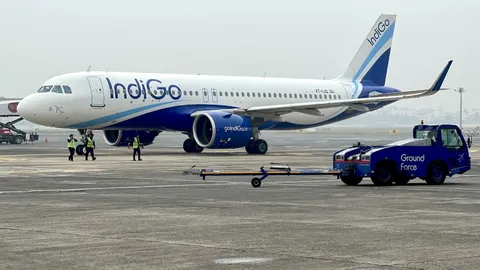 จม.ปริศนาขู่วางระเบิดเครื่องบินอินเดีย อพยพผู้โดยสาร 176 ชีวิตอย่างด่วน (คลิป)