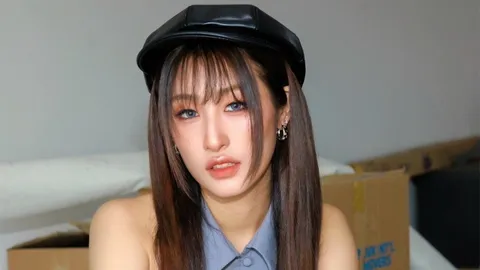 “iAM” เปิดช่อง “NAKA Channel” “ฮูพ-พีค BNK48” พิธีกรตัวจี๊ด