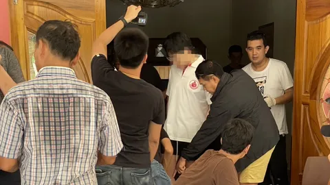 หนุ่ม 28 ฆ่านักธุรกิจหมกคอนโดฯ ยันไม่ใช่ LGBTQ แทงเพราะทวง 5 ล้านไม่ได้ 