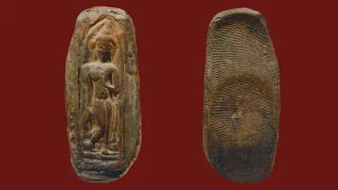 พระกำแพงเม็ดขนุน