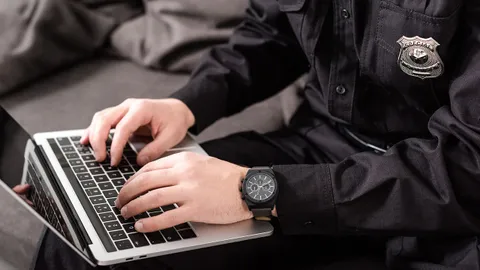 เล่ห์ ตำรวจไซเบอร์