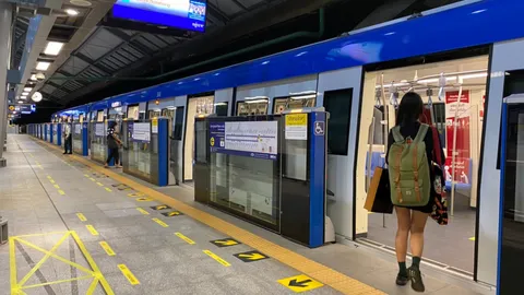 รถไฟฟ้า MRT สายสีน้ำเงิน จ่อปรับขึ้นค่าโดยสารอัตราใหม่ เริ่ม 17 สูงสุด 45 บาท