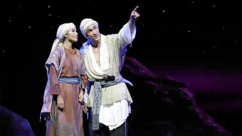 กระแสชื่นชม “ฟ้าจรดทราย เดอะมิวสิคัล” ถล่มทลาย บัตรขายดีจนต้องเพิ่มเป็น 55 รอบ