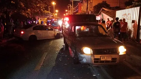 หนุ่มสิงคโปร์ตะลุยราตรีพัทยา ซิ่งเก๋งชนรถรับจ้าง บาดเจ็บ 12 คน