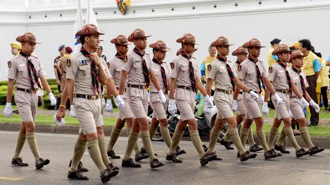 ส่งเสริมลูกเสือช่วยเหลือผู้อื่น