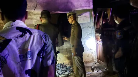 หลอนอันตราย วางเพลิงเผาบ้าน ผู้ป่วยติดเตียงดับ 1 บาดเจ็บ 2 