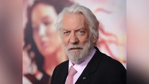 "โดนัลด์ ซัทเธอร์แลนด์" นักแสดงระดับตำนานของฮอลลีวูด เสียชีวิตในวัย 88 ปี