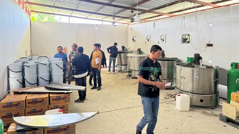 "สืบ 7" ทลายโรงงาน ยาแก้แพ้ปลอม ยึด 12,000 ขวด ส่งขายร้านยา