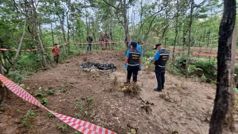 เชื่อพระเครื่องสีดำ ใช้สะกดวิญญาณเหยื่อเผานั่งยาง ในป่าวานรนิวาส