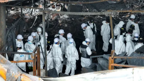 เผยภาพนาทีแบตเตอรี่ระเบิดในโรงงานเกาหลีใต้ ไฟลุกไหม้ลามใน 42 วินาที (คลิป)