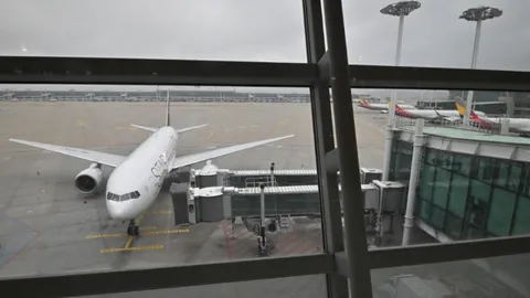 บอลลูนขยะเป็นเหตุ สนามบินอินชอนป่วน ต้องปิดรันเวย์