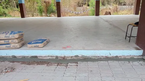 ผอ.สพป.ขอนแก่น เขต 5 ตรวจสอบโพรงลึก 1 เมตร ยันไม่กระทบโครงสร้างอาคารเรียน