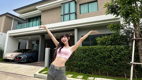 พลอยชมพู อวดบ้านหลังใหญ่จากน้ำพักน้ำแรง ตกแต่งได้หรู น่าอยู่มาก 