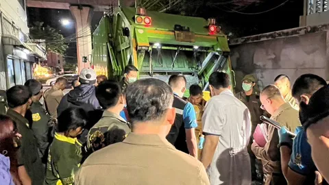 คนงานเก็บขยะช็อก! พบศพทารกแฝดชาย