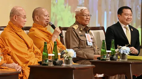 เฉลิมพระเกียรติ "พระเจ้าอยู่หัว" มหามงคลเฉลิมพระชนมพรรษา ๖ รอบ เทศนาธรรม ๔ ภาคทั่วไทย