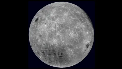 เปิดคลิป "ดวงจันทร์" จากยานของ NASA หมุนให้เห็นรอบดวงแบบ 360 องศาฯ