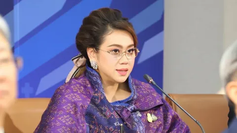 “ศุภมาส” ลั่น หากพบ ม.เอกชน ซื้อขายวุฒิจริง อว. จ่อดำเนินคดี-ยกเลิกใบอนุญาต