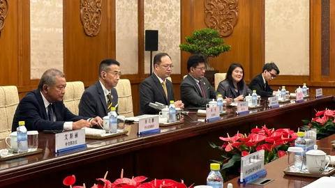 “มาริษ” เยือนจีนพบผู้นำสำคัญหารือความร่วมมือ ก่อนบินอินเดียประชุม BIMSTEC