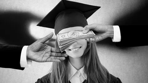 มีเงินเสกได้ มหาวิทยาลัยห้องแถว จัดให้ใบปริญญา ชุบตัวเศรษฐี-นักการเมืองไทย