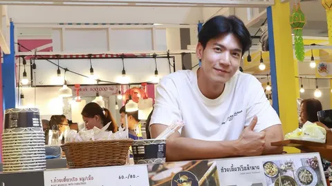 เฟิสท์ เอกพงศ์ ตอบหลังถูกเม้าท์เป็นพระเอกขาลงจนต้องมาขายก๋วยเตี๋ยวเรือ