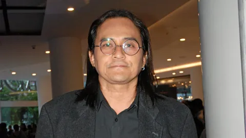 เพจดังเผย ตั้ว ศรัณยู เป็นน้องชายแท้ๆ ของนักร้องดัง เปิดสาเหตุใช้คนละนามสกุล