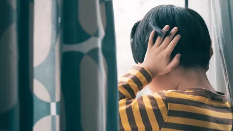 ออทิสติกแท้ ออทิสติกเทียม เหมือนหรือต่าง อย่างไร?