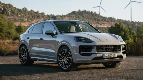 ประกอบมาเลเซียออปชันจุใจ Porsche New Cayenne S E-Hybrid Coupe