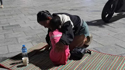 สลด ทิ้งลูกในไส้ พบด.ญ.10 ขวบนั่งร้องไห้คนเดียว ชายหาดพัทยา 