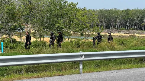 ล้อมจับ "โจรใต้" ยิงปะทะเดือด! เจอเป่าหัว 3 ศพ ประวัติโชกโชน