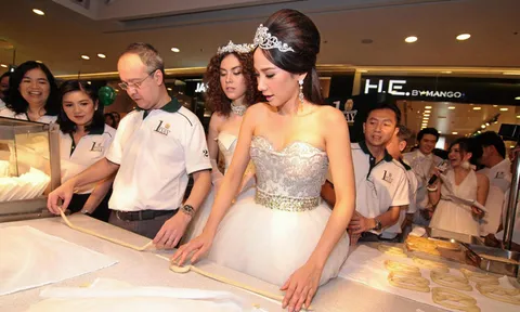 ป้าแอนน์แจกฟรีปีละครั้ง