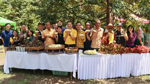 เปิดฤดูกาล "ทุเรียนบางนรา" ปี 67 หนุนผลไม้คุณภาพมาตรฐาน GAP ของดีจากนราธิวาส