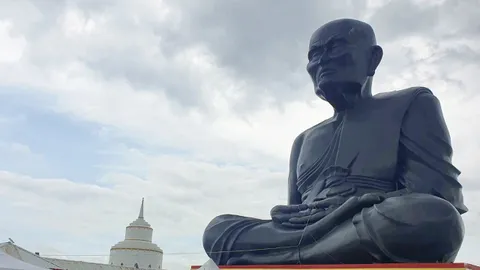 วธ. ชวนตามรอยเส้นทางธรรมแห่งศรัทธา สักการะ "หลวงปู่ทวด"