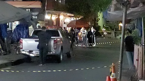 ดวลปืนสู้ตำรวจโดน “จับตาย” หนุ่มง้อแฟน ทะเลาะในผับ อ้างเป็นสืบ 6