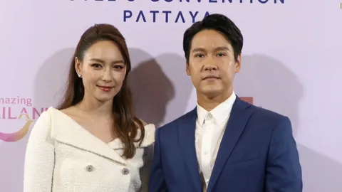 “บี-น้ำทิพย์” ควงแฟนหนุ่ม “ฟลุค” ออกสื่อพร้อมเผยหมั้นกันแล้ว งานวิวาห์ไม่อยากสิ้นเปลือง