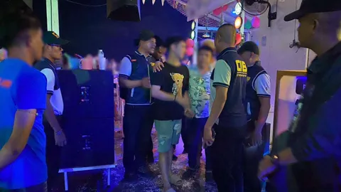 บช.ก. บุกฟูลมูนปาร์ตี้ เกาะพะงัน จับร้านขายแก๊สหัวเราะให้ นทท. ต่างชาติ