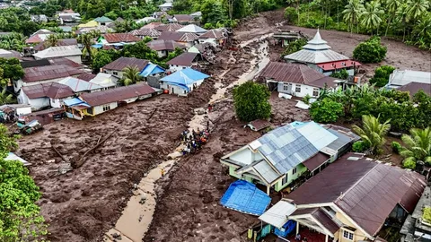 ฝนถล่มอินโดนีเซีย ทำน้ำท่วม จ.มาลูกูอูตารา ดับแล้ว 13 ศพ เจ็บอีก 2 ราย