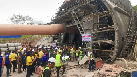 พบ 3 สัญญาณชีพ อุโมงค์ถล่มฝัง 60 ชม. ทีมกู้ภัยจีน-เร่งช่วย